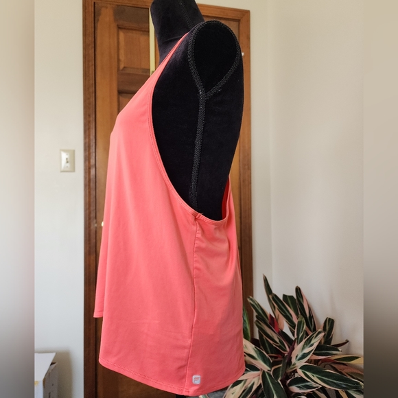 Fabletics racetrack tank top, pink, large - Picture 2 of 6